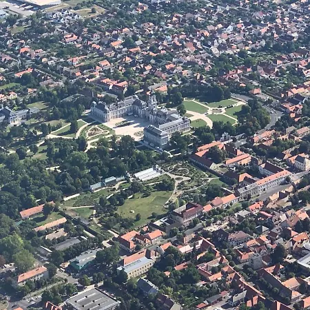 Topart Apartman B Little House Holiday home *